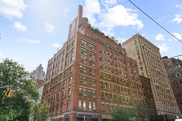 Rented by Douglas Elliman | media 17