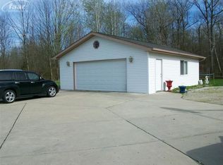 9096 E Bristol Rd, Davison, MI 48423