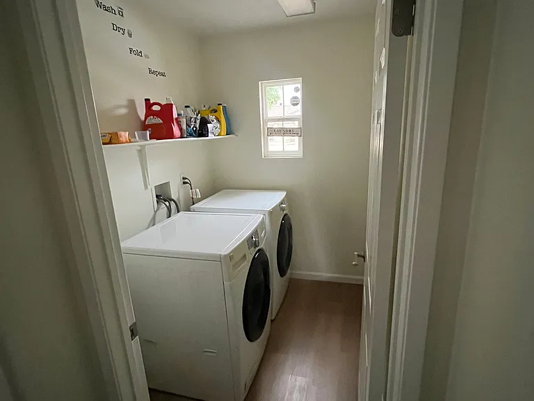 10976 Remington St — Photo 8