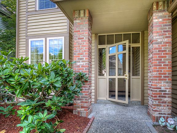 3rd image of 25539 SE 41st Ct