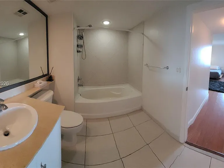 325 S Biscayne Blvd #3321 — Photo 20