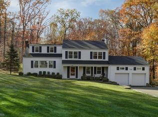 2 Glenbrook Ln, Mendham, NJ 07945