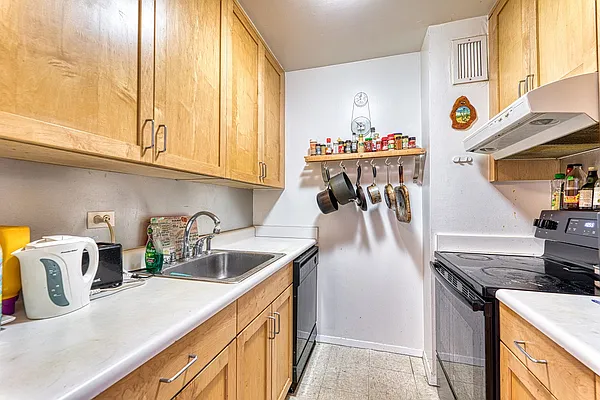 Sold by Connected Realty Group | media 15