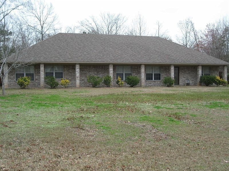 1st image of 380 Scottsville Xing