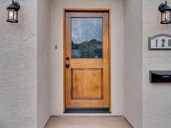 3rd image of 120 Dale Dr