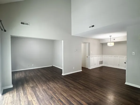 1904 Sutton Pl #B, Mount Laurel, NJ 08054