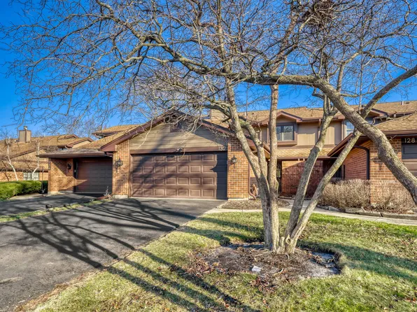 132 White Birch Ln, Westmont, IL 60559