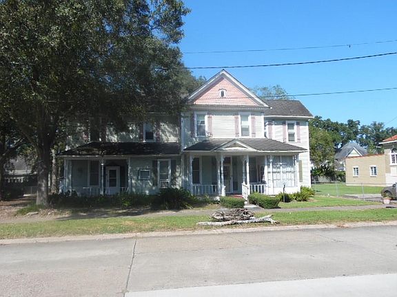 2nd image of 214 W Plaquemine St