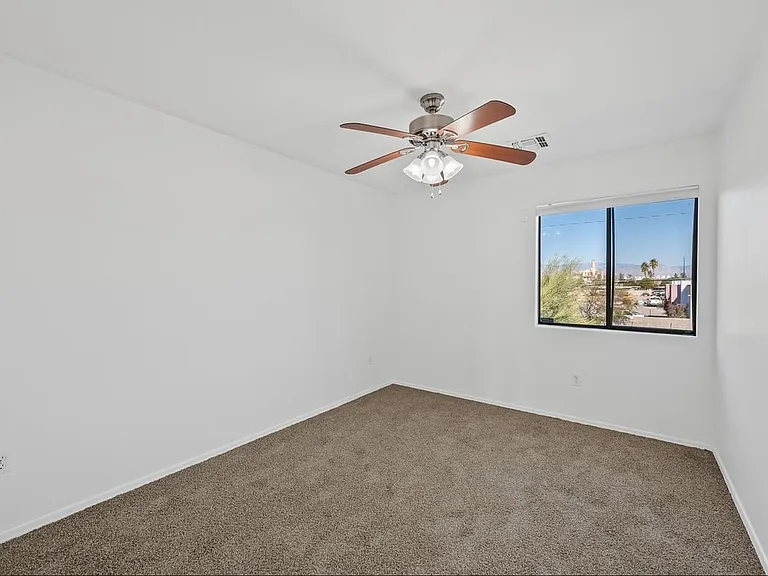 3776 E Felix Blvd — Photo 21