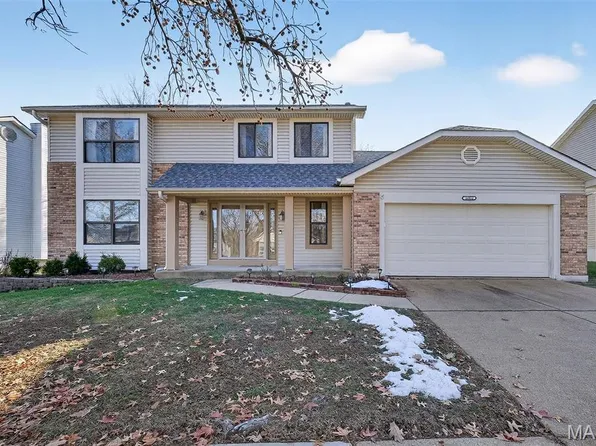 16532 Branchwood Dr, Ballwin, MO 63011
