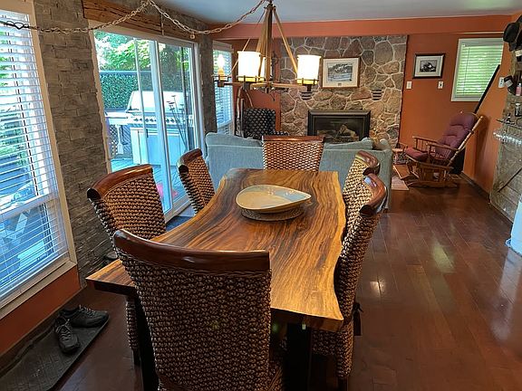 5th image of 51 Hall Cres