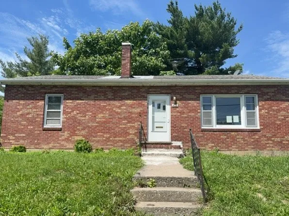 415 N Market St, Sparta, IL 62286