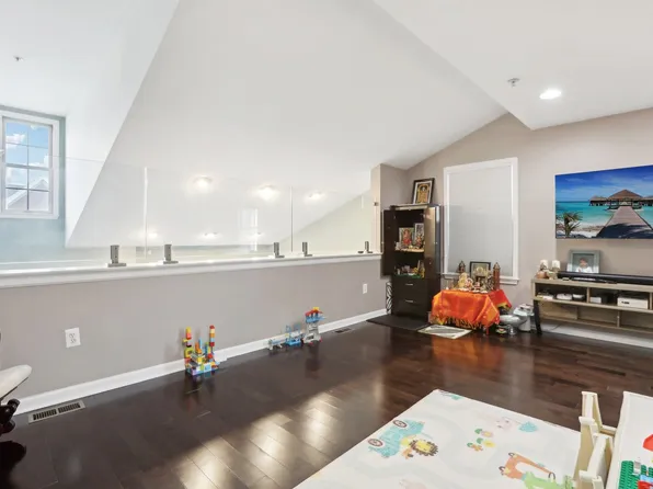 80 Lydia Drive image 16 of 39