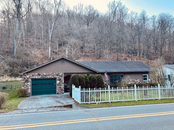 286 GC&P Rd, Wheeling, WV 26003