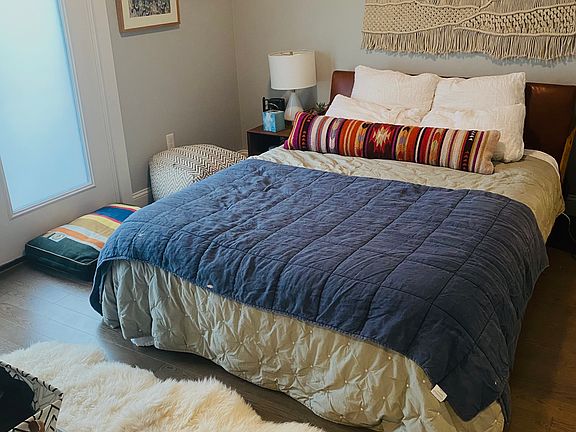 5th image of 31 E Oxford St APT 2