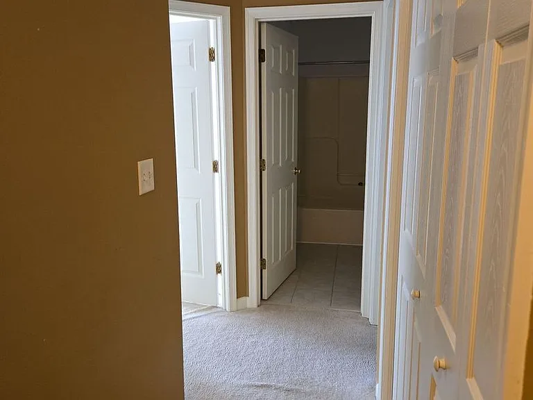1970 Ashley Dr — Photo 6