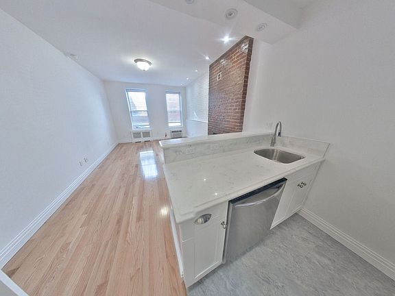 5th image of 441 E 83rd St #2-D