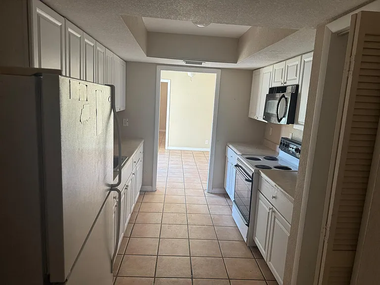 1430 N Stacy St #A — Photo 3