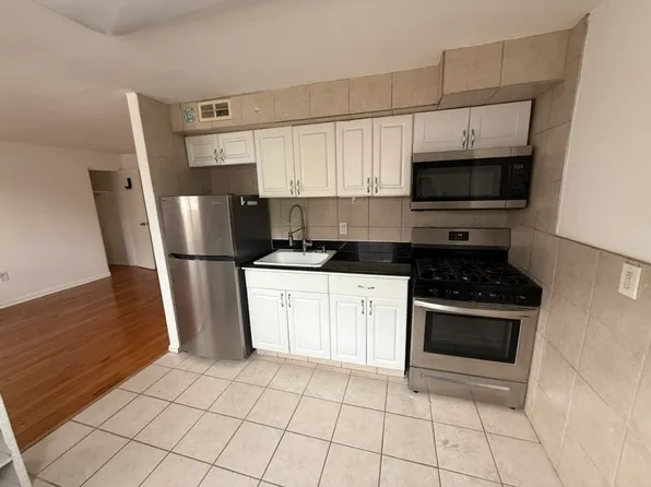 4134 Longshore Ave, Philadelphia, PA