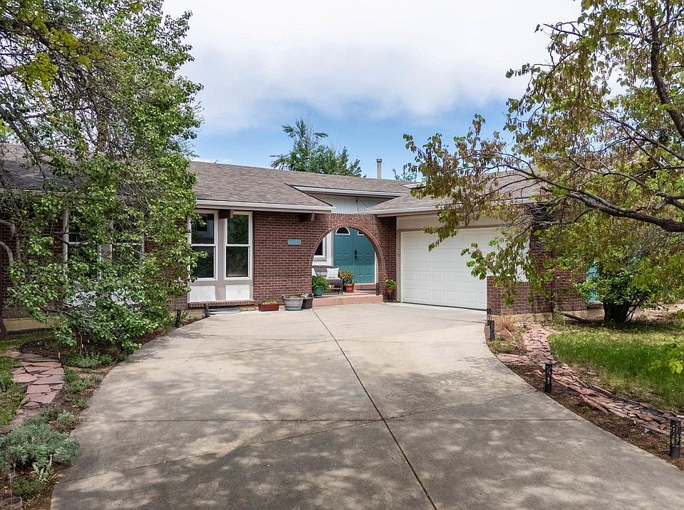 1st image of 7715 Essex Pl