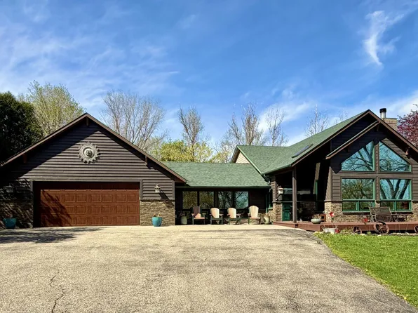 175 6th Ln NE, Oronoco, MN 55960