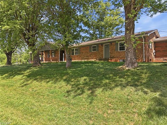 3rd image of 954 Parsonsville Rd