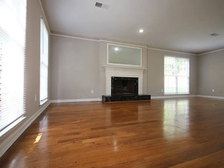 4525 Fox Creek Dr — Photo 9
