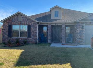 6701 SW Whitmarsh Rd, Bentonville, AR 72712