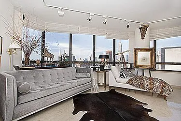 Rented by R New York
