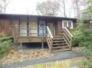 23 Renfrew Rd, Spring Valley, NY 10977