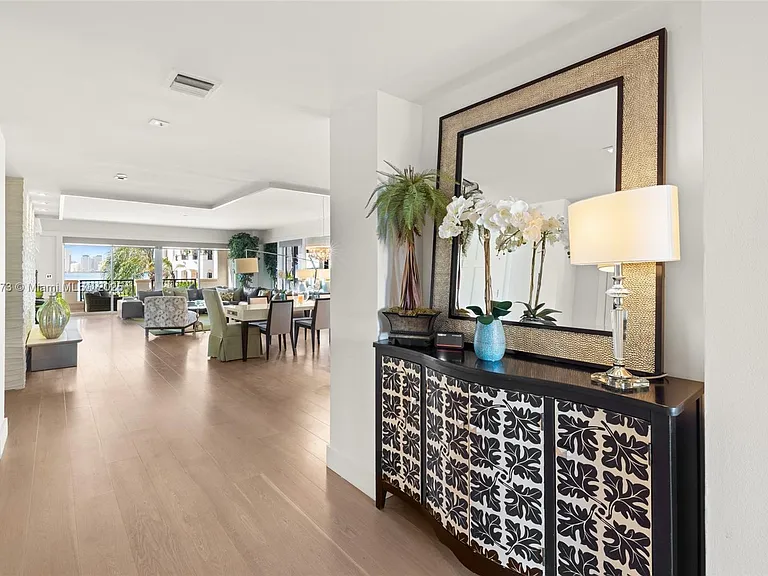 4924 Fisher Island Dr #4924 — Photo 3