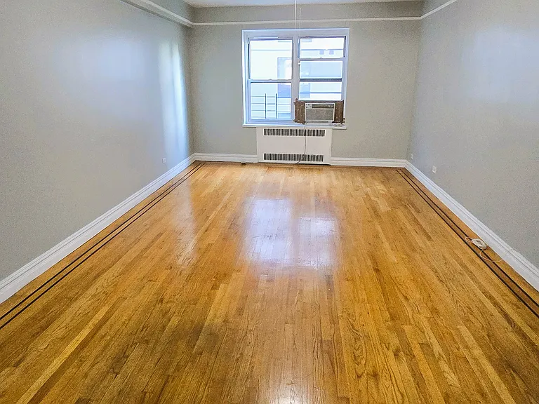 6141 Saunders St #B25 — Photo 2