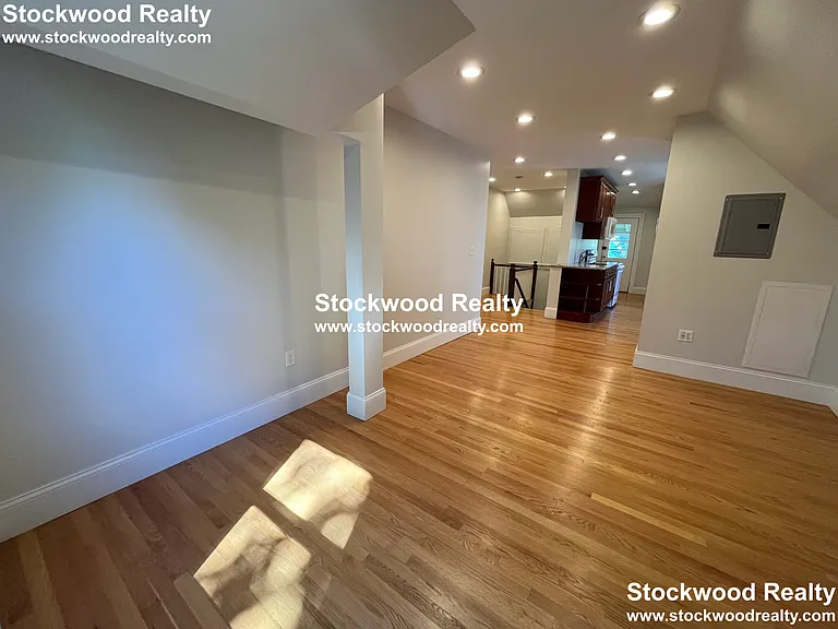 90 Lyndhurst St #5 — Photo 15