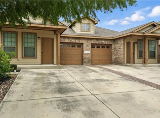 557 Creekside Cir, New Braunfels, TX 78130