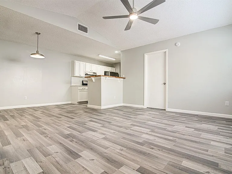8112 W Gate Blvd #A — Photo 5