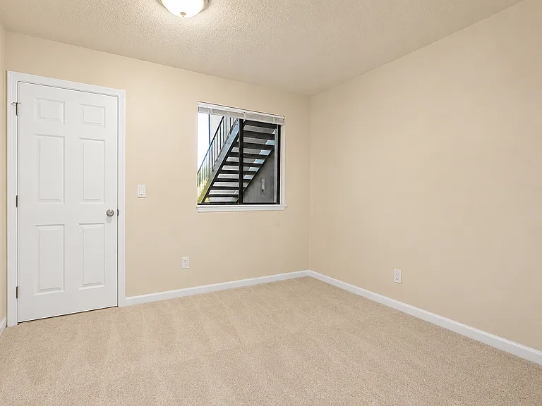 14331 124th Ave NE #C33 — Photo 10