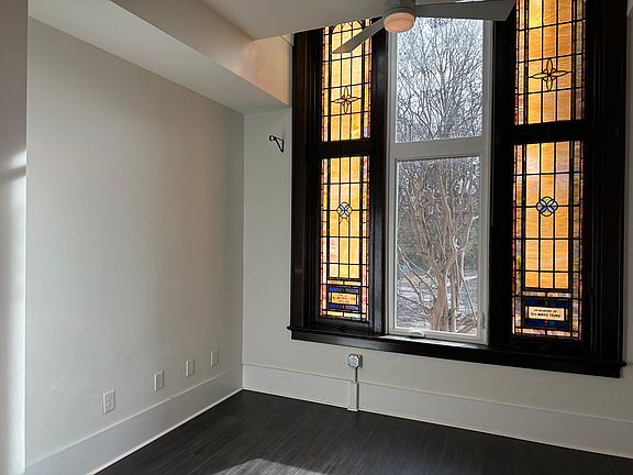 So much natural light