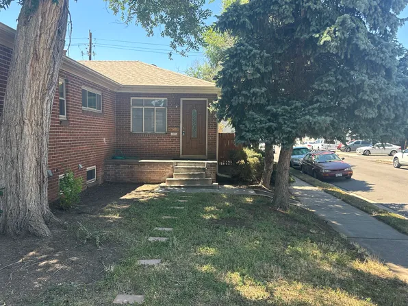 2601 S Lincoln St, Denver, CO 80210