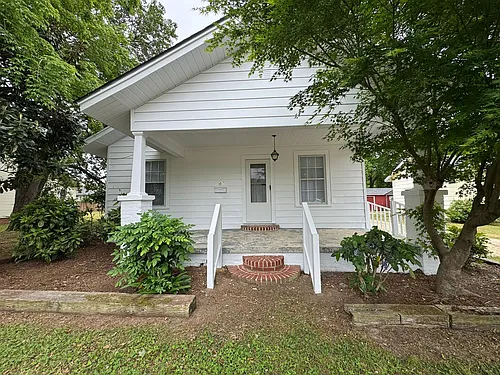307 E F St Photo 1