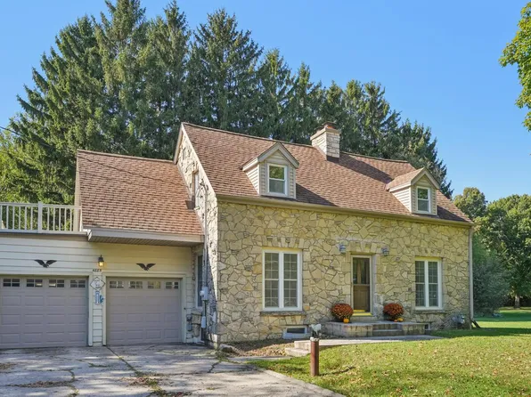 4885 South Racine AVENUE, New Berlin, WI 53146