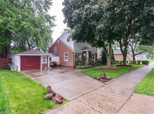 29329 Manhattan St, Saint Clair Shores, MI