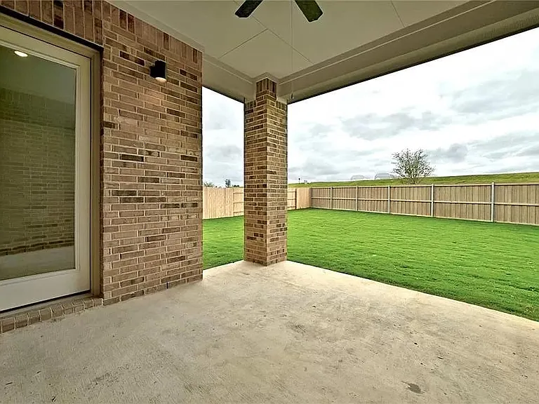 116 Joseph Hawkins Ln — Photo 25