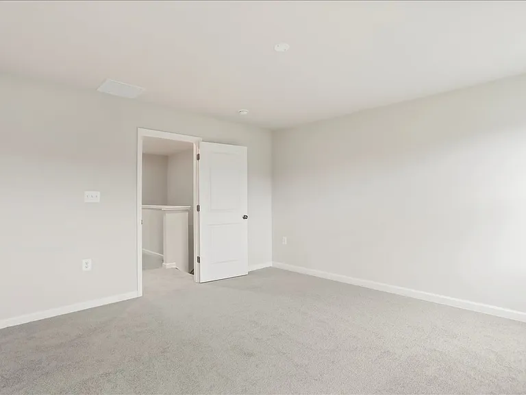 215 Olympus Rd — Photo 17