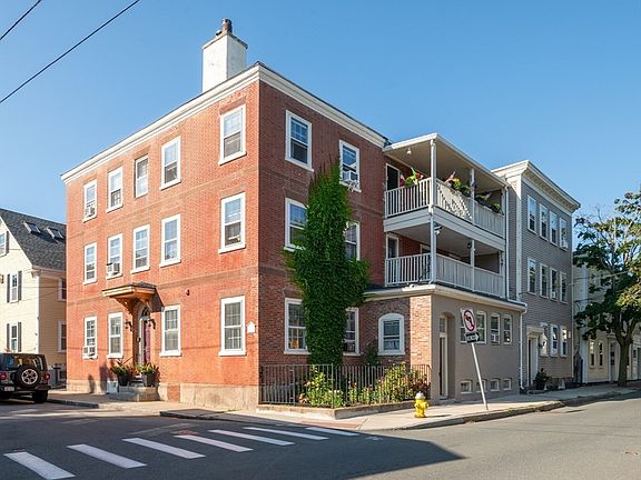 2nd image of 96 Derby St #1