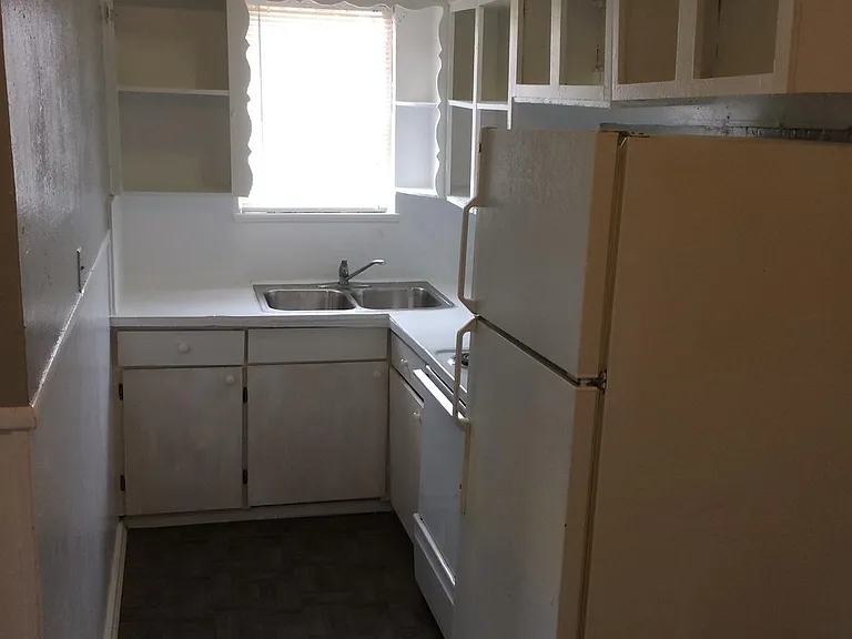 601 N Marsalis Ave — Photo 2