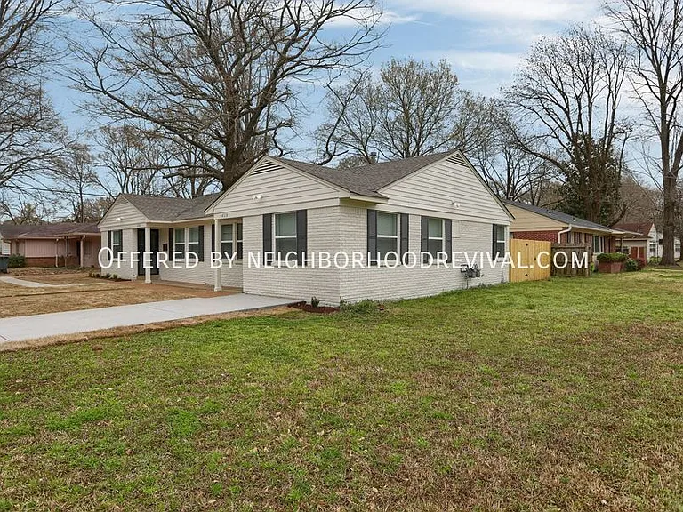 4128 Wildwood Dr — Photo 2