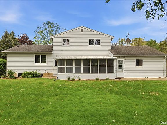3rd image of 4168 McCandlish Rd