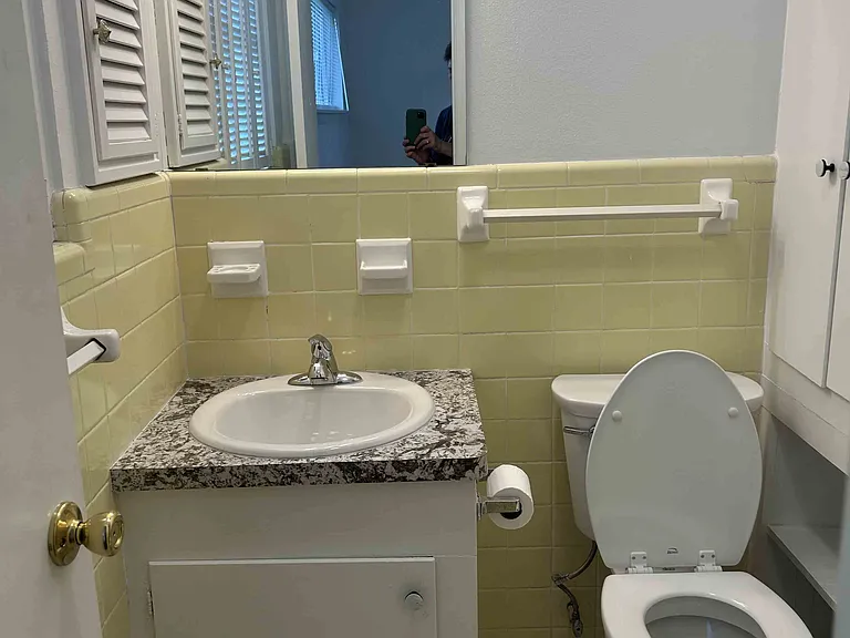 2513 Redbud St — Photo 12