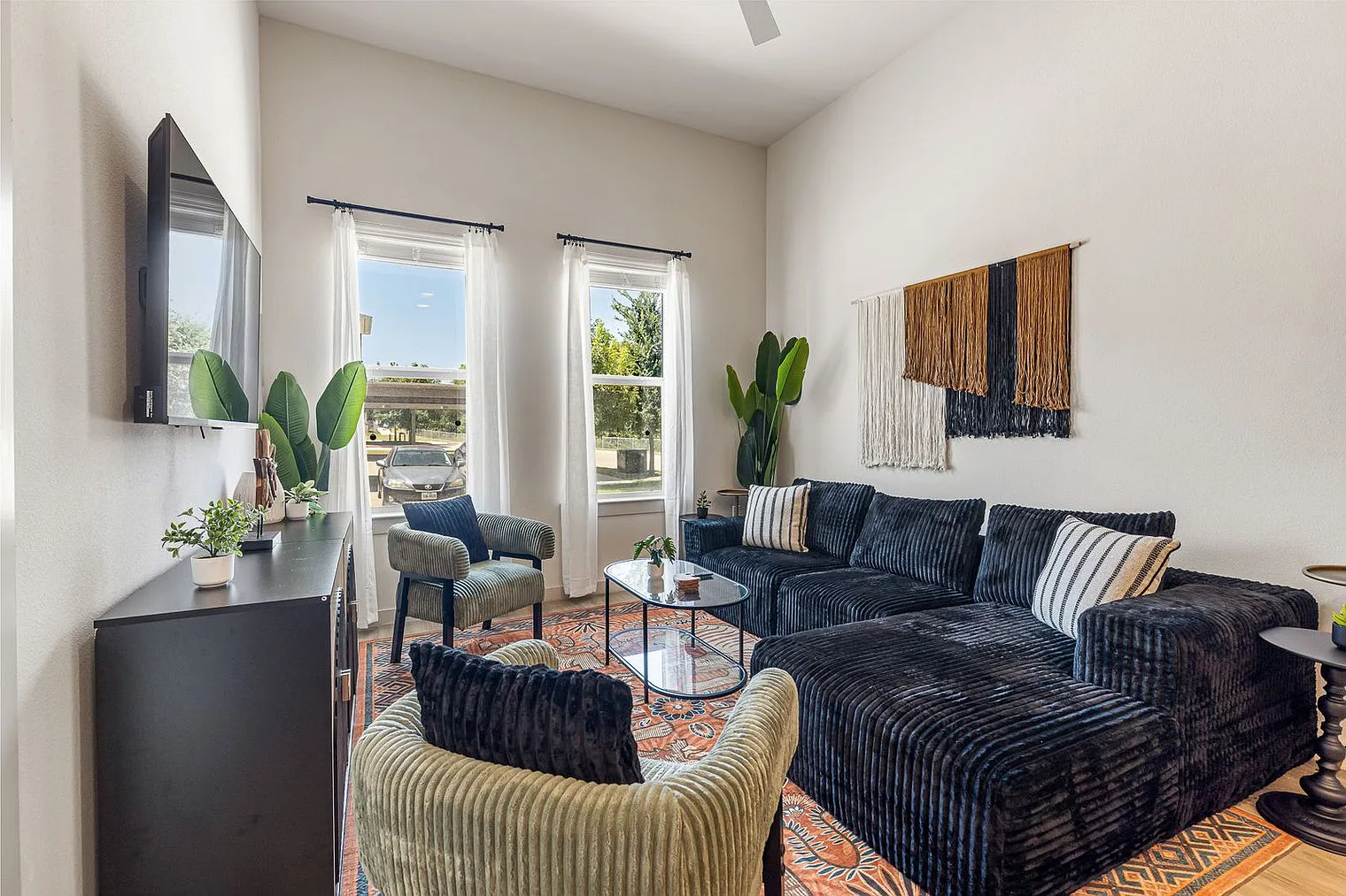 2 bed, 2.0 bath, 1108 sqft, $4,500 — Photo 1