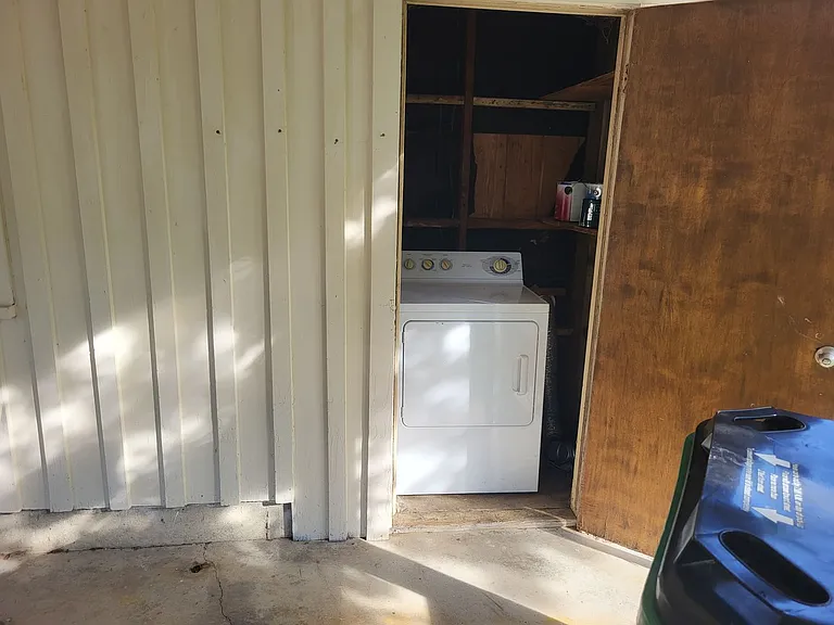 510 Cynisca St — Photo 13